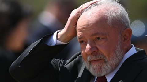 Com dores, Lula vai à hospital em São Paulo - Imagem: reprodução Twitter