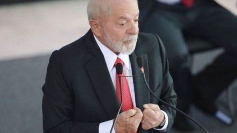 Lula revela insatisfação com o próprio governo e estuda reforma; entenda - Imagem: reprodução Twitter @umareaser