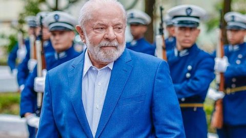 Lula já soma as maiores derrotas - no Congresso e política exterior - do início de um governo - Imagem: reprodução Instagram @lulaoficial