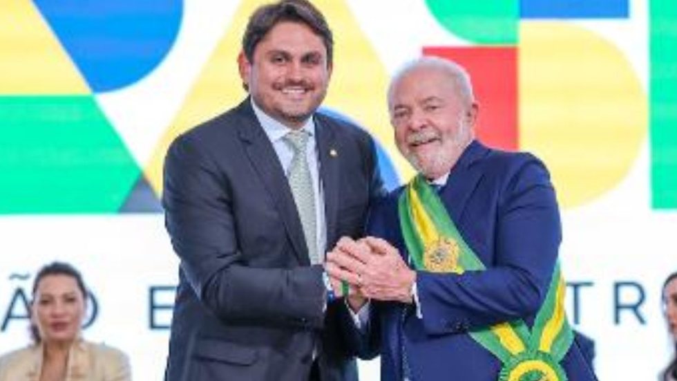 Lula afirmou que se Juscelino Filho ão conseguir provar inocência, sairá do governo - Imagem: reprodução Twitter