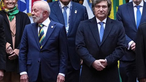 Fundação Cacique Cobra Coral anunciou a suspensão da assistência climática à Argentina após declarações do presidente Javier Milei durante evento político realizado no Brasil. - Imagem: AP Photo / Natacha Pisarenko