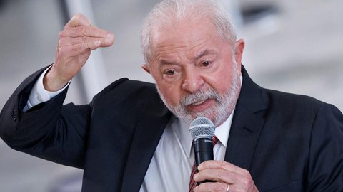 Lula comenta relação com Ciro Gomes e mistura críticas ao estilo com elogios à trajetória política. - Imagem: REUTERS / Adriano Machado