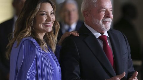 Presidente Lula e a primeira-ministra, Janja, em evento no Palácio do Planalto em Brasília (DF) - Imagem: reprodução/Facebook