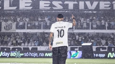 Neymar chega de helicóptero em primeiro treino no Santos - Imagem: Reprodução / Instagram / @neymarjr