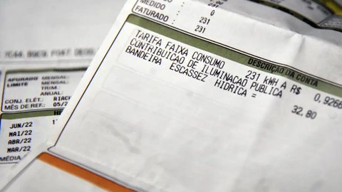 INPC de fevereiro registra alta de 1,48%, influenciado pela conta de luz - Imagem: Reprodução / Marcello Casal Jr / Agência Brasil