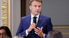 O presidente francês destacou que o apoio dos EUA às garantias de segurança será definido em breve - Imagem: Reprodução / X / @Pediavenir