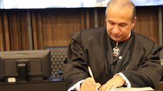 Desembargadores afastados do TJMG seguiram recebendo salários e benefícios que elevaram ganhos para perto de R$ 1 milhão em um ano. - Imagem:  Juarez Rodrigues / TJMG