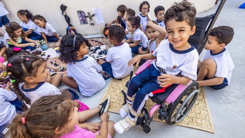 Com capacidade para atender 200 crianças de até 3 anos, o novo CEI Maria Beatriz Nascimento, na Vila Mazzei, zona norte de São Paulo, foi inaugurado junto ao lançamento do programa Mamãe Tarifa Zero - Imagem: Divulgação / Edson Lopes Jr. / SECOM