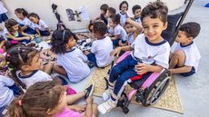 Com capacidade para atender 200 crianças de até 3 anos, o novo CEI Maria Beatriz Nascimento, na Vila Mazzei, zona norte de São Paulo, foi inaugurado junto ao lançamento do programa Mamãe Tarifa Zero - Imagem: Divulgação / Edson Lopes Jr. / SECOM