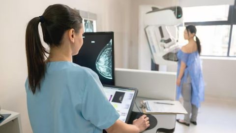 Santa Catarina lidera a lista com cerca de 17 mil mulheres aguardando o exame - Imagem: Reprodução / Freepik
