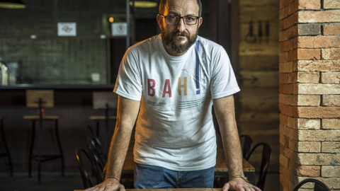 O chef e empresário Marcos Livi afirmou que o teste da escala 5x2 em restaurantes e hotel foi “frustrante” - Imagem: Reprodução