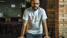 O chef e empresário Marcos Livi afirmou que o teste da escala 5x2 em restaurantes e hotel foi “frustrante” - Imagem: Reprodução