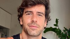 Marcos Pitombo é conhecido pelas novelas "Orgulho e Paixão" e "Haja Coração", na TV Globo - Imagem: reprodução/Instagram @MarcosPitombo