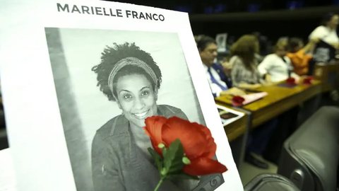 A ministra Rosa Weber se opõe à liberação dos dados, enquanto Alexandre de Moraes defende o acesso - Imagem: Reprodução / Marcelo Camargo / Agência Brasil