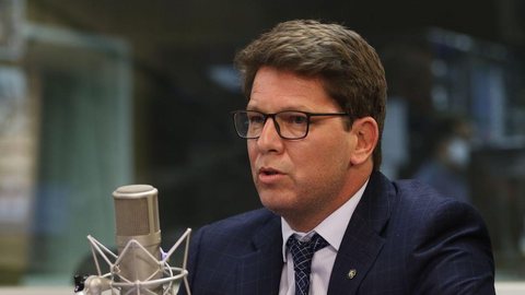 Mario Frias negou ao STF qualquer desvio de emendas parlamentares para financiar o filme “Dark Horse”, inspirado na trajetória política de Jair Bolsonaro. - Imagem: Reprodução