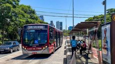 A medida da Prefeitura de São Paulo busca aumentar a eficiência do transporte público na cidade - Imagem: Édson Lopes / SECOM