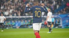 O atacante foi o autor de um dos gols na partida entre França e Áustria - Imagem: reprodução Instagram @k.mbappe