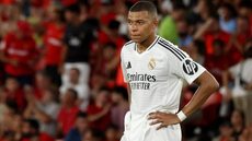 Desde junho, Mbappé não conseguiu marcar gols representando a França - Imagem: Reprodução / X / @sportingking365