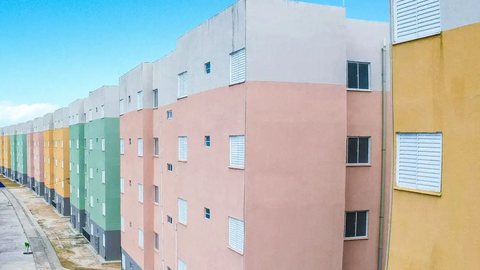 Cerca de mil unidades habitacionais serão disponibilizadas na primeira fase do programa, priorizando 38 municípios - Imagem: Reprodução / Ricardo Stuckert / PR