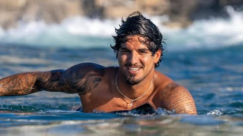 Medina fica de fora da Liga Mundial de Surfe após lesão - Imagem: Reprodução / Instagram / @gabrielmedina