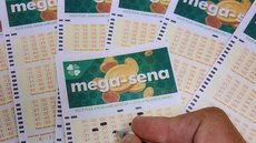 Mega-Sena sorteará prêmio milionário de R$ 45 milhões nesta quinta-feira (3) - Imagem: Reprodução / Agência Brasil / Rafa Neddermeyer