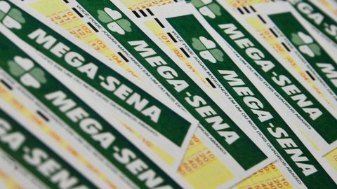 Mega-Sena sorteia prêmio acumulado de R$ 60 milhões nesta quinta-feira - Imagem: Reprodução / Agência Brasil / Marcello Casal Jr.