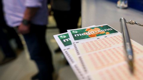 Sorteio será realizado a partir das 20h - Imagem: Reprodução / Agência Brasil / Marcelo Camargo