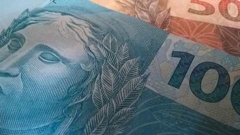 O valor mínimo para participar da Mega-Sena é de R$ 5 - Imagem: Reprodução / Pixabay