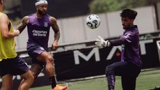 Memphis Depay voltou a treinar com bola com os demais jogadores do Corinthians - Foto: Reprodução / Instagram