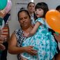 Menina de 7 anos recebe alta após viver em hospital desde o nascimento - Imagem: Reprodução/X