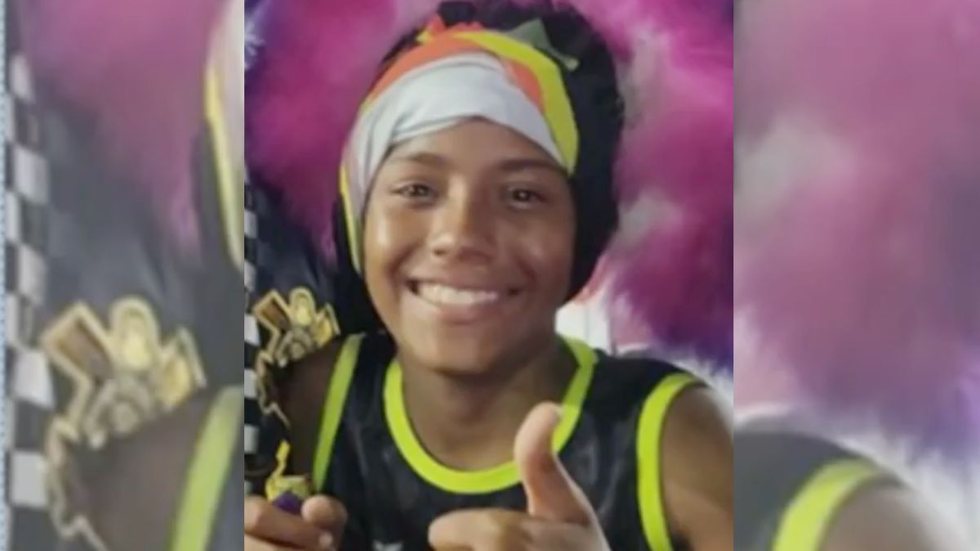 Menino de 12 anos é baleado na cabeça a caminho da escola - Imagem: reprodução TV Globo