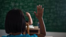 Menor é detido após sugerir atentado a escola - Imagem: Reprodução / Freepik