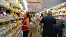 Consumo das famílias e exportações em alta, mas importações disparam 18,8% - Imagem: Reprodução / Tânia Rêgo / Agência Brasil