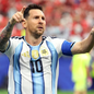 Messi liderou a reação da Argentina, que venceu o Egito por 3 a 2 após uma virada emocionante e avançou às quartas de final da Copa do Mundo de 2026 - Imagem: Reprodução