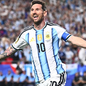 Messi comemora mais um gol na Copa do Mundo durante a dramática vitória da Argentina por 3 a 2 sobre Cabo Verde - Imagem: Reprodução