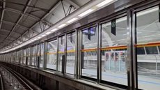 Portas automáticas instaladas na Linha 5-Lilás - Imagem: Divulgação / Viamobilidade