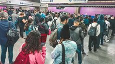 Lotação na estação Paraíso - Imagem: Reprodução / G1 / Rafael Leal