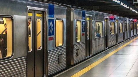 Com reforço na frota de trens e funcionamento das estações, Metrô e CPTM visam atender a grande demanda durante a festa de Réveillon. - Imagem: Reprodução/Redes Sociais