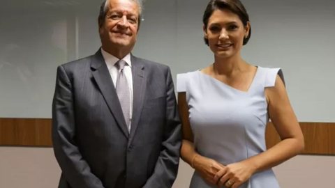 Michelle ganha destaque no PL e protagonismo não agrada Flávio Bolsonaro - Imagem: divulgação