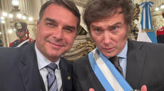 Milei cita "onda azul" para o Brasil ao comentar o encontro com Flávio Bolsonaro - Imagem: Reprodução | Redes Sociais