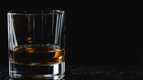 Operação Garrafa Legal visa combater a adulteração e venda irregular de bebidas em São Paulo - Imagem: Reprodução / Pexels