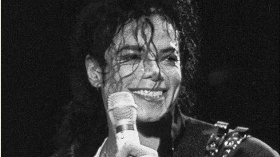 Michael Jackson está vivo, dizem hackers - Imagem: reprodução Twitter
