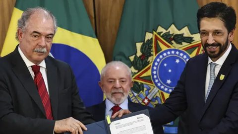 Expansão do metrô, ônibus elétricos e trem intercidades ganham fôlego no novo PAC - Imagem: Reprodução / Marcelo Camargo / Agência Brasil