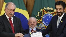 Expansão do metrô, ônibus elétricos e trem intercidades ganham fôlego no novo PAC - Imagem: Reprodução / Marcelo Camargo / Agência Brasil