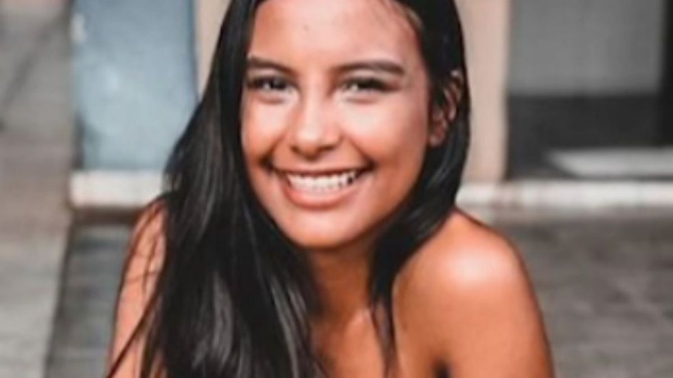 Ana Clara foi encontrada morta na porta de uma casa em União, no Piauí. - Imagem: reprodução I R7