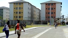 O novo modelo de crédito imobiliário visa atender famílias com rendimentos entre R$12 mil e R$20 mil - Imagem: Reprodução / Fernando Frazão / Agência Brasil
