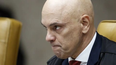 A decisão de Moraes ocorre em meio a tensões com Elon Musk - Imagem: Reprodução / Bruno Peres / Agência Brasil