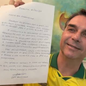 Flávio Bolsonaro divulgou nas redes sociais uma carta escrita por Jair Bolsonaro, fato que levou o ministro Alexandre de Moraes a suspender as visitas entre pai e filho por 90 dias - Imagem: Reprodução