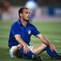 Morre Totò Schillaci, artilheiro italiano conhecido como o “herói das noites mágicas” - Imagem: Reprodução / BlueSky / @futnostalgico.eclipseroad.com‬