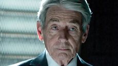 John Nolan integrou o elenco da série Person of Interest, criada por Jonathan Nolan. - Imagem: Reprodução.